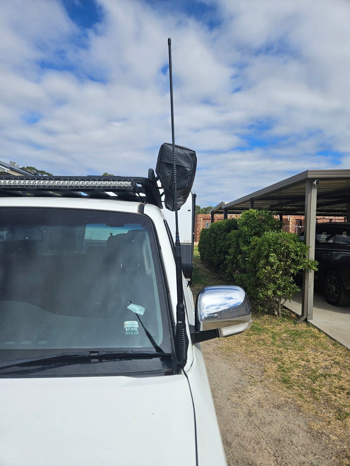 GMF 131D-BB UHF Antenna Bonnet Bracket To Suit Mitsubishi Pajero Gen 3 NX / NW / NS / NT Drivers Side