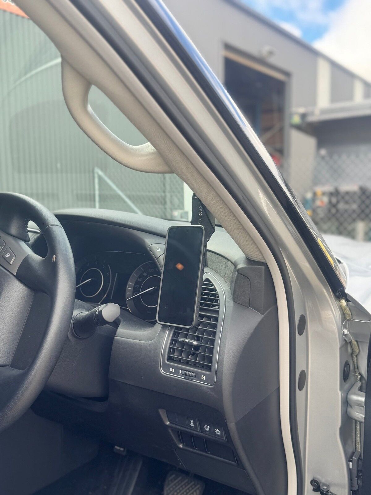 GMF 4002-PH-S Phone Holder To Suit Nissan Patrol Y62 Series 5 2020+