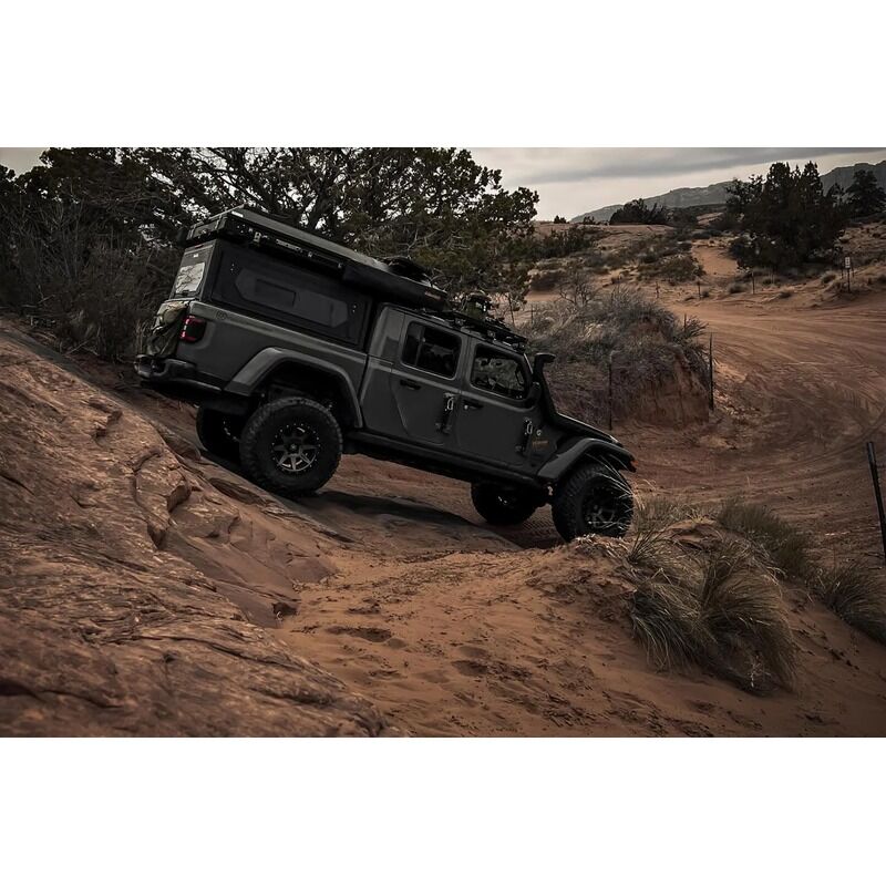 Alu-Cab Contour Canopy To Suit Jeep Gladiator With Windows C2-D-JG19-B-W