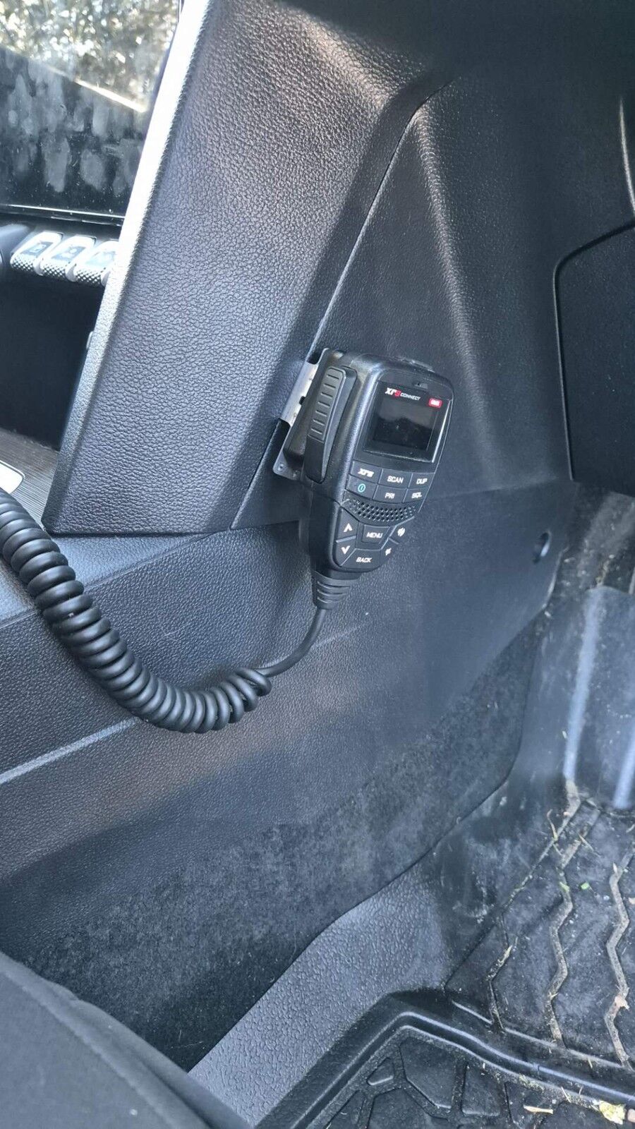 GMF 200-HP UHF Handpiece Holder To Suit VW Amarok NF 2023+