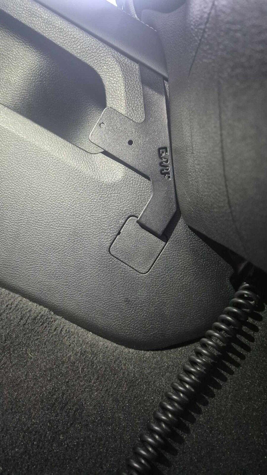 GMF 209-HP UHF Handpiece Holder To Suit Dodge RAM 1500 2019+
