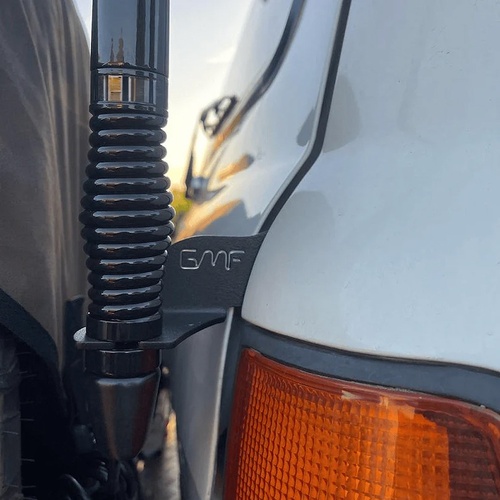 GMF 123P-TG-HNDBLK UHF Antenna Tailgate Bracket To Suit Toyota Land Cruiser 80 Series Passenger Side Black