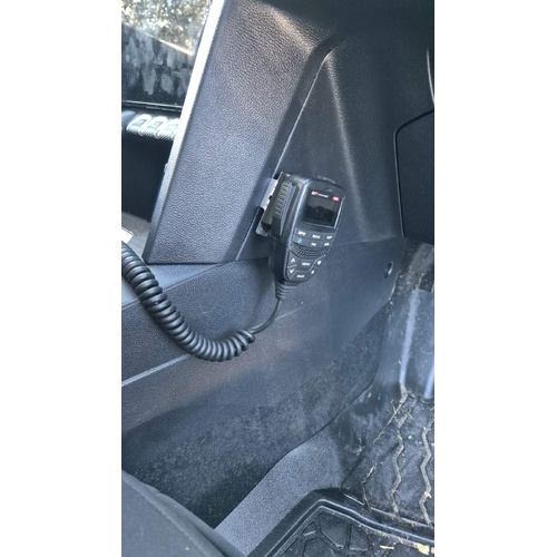GMF 200-HP UHF Handpiece Holder To Suit VW Amarok NF 2023+