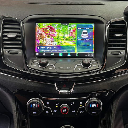 Kenwood 8" HD Touchscreen Multimedia Receiver with Wireless CarPlay, Android Auto, and DAB+ APX iDatalinkTo Suit VF Commodore